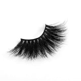 5D Mink Eyelashes showing voluminous, fluffy texture.